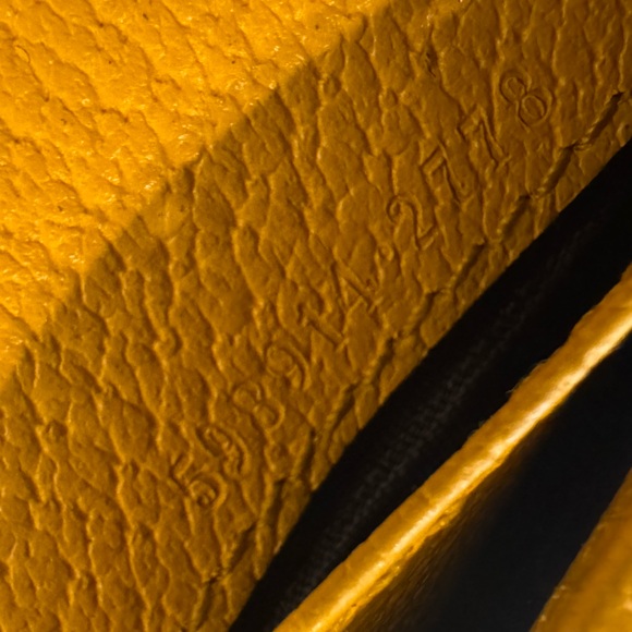 GUCCI Flora Passport Holder wallet - Picture 6 of 6